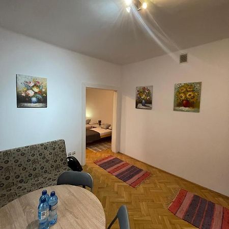 Apartamenty 650 Metrow Od Dworca Пшемишъл Екстериор снимка